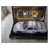 1:24 DIECAST #20 TONY STEWART CAR