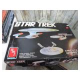 3pc--STAR TREK ENTERPRISE MODEL SET