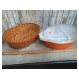 PYREX 2 1/2 QT BAKING DISH W/ LID & BASKET