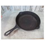 9" CAST IRON SKILLET