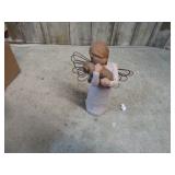 WILLOW TREE ANGLE OF FRIENDSHIP FIGURINE