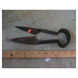 ANTIQUE HAND SHEARS