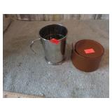 COLLAPSIBLE CUP