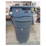 2-- BRUTE COMMERCIAL TRASH CANS & 1 DOLLY