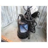 SUBMERSIBLE SUMP PUMP