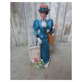 AVON MRS ALBEE 2009 FIGURINE
