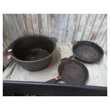 CAST IRON SKILLETS & POT