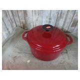 ENAMELED CAST IRON POT W/ LID