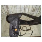 VINTAGE DOUBLE GUN BELT W/ ONE HOLSTER
