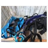 CLIMBING HARNESS & CARABINERS