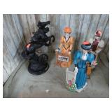 FIGURINES