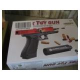 TOY GUN