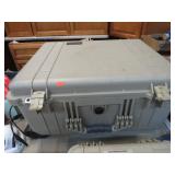 HARD CASE ON WHEELS --NO PADDING
