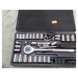 1/4' - 3/8' SOCKET WRENCH SET