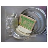 CAKE PANS & DECORATING ITEMS