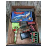 MISC TOYS & MILITARY FLASHLIGHT