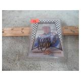 AUTOGRAPHED BOBBY HAMILTON CARD