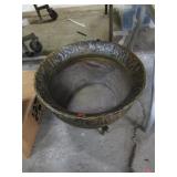 METAL KETTLE PLANTER