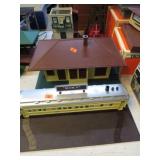 LIONEL OIL DEREK & BUILDINGS