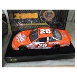 DIECAST TONY STEWART #20 ROOKIE OF THE YEAR CAR