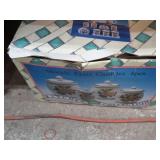 4pc-- CANISTER SET