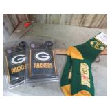 GREENBAY PACKERS FLASKS & SOCKS