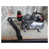 AIR BRUSH COMPRESSOR