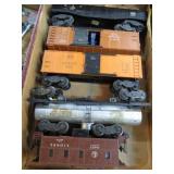 LIONEL FREIGHT CARS & CABOOSE