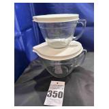 2 - Pampered Chef Classic Batter Bowls With Lids