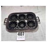 Vintage Cast Iron Turk Head Muffin Pan