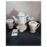 Pfaltzfraff "Winterberry" Set