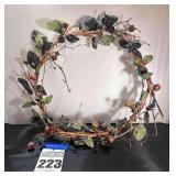 Wreath -- Grapes