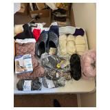 Large-New Large Crocs, New Slippers, Slipper Socks, Slipper Boots