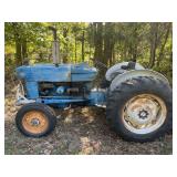 Ford 2000 Tractor (mower attachment sold separately) Ford 2000 Tractor (mower attachment sold separately)