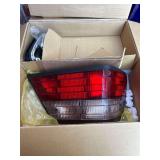New-Mercedes  Benz E Clas W124 Tail Lamp w/ Bulb ECE Crystal- 85-93