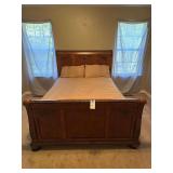 Ornate Queen Size Sleigh Bed