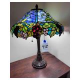 Tiffany Stained Glasse Style - Grape Vine Table Lamp