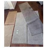 5 Rugs in gray & tan