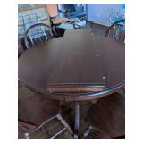 41.5” Round Table with 4 Chairs and 12" Leaf