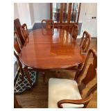 Oval Dining Table (66”x43”)with 2-15” Leaves and 6 Chairs