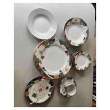 Tienshan - Magnolia Christmas Fine China - 6 Dinner Plates, 1 Sandwich Plate, 5 Dessert Bowls, 1 Cup, 6 Saucers and 1 White Dessert Bowl
