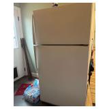 Amana Refrigerator - Garage