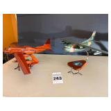 2 Model Planes