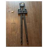 Vintage Cast Iron Cattle Dehorner