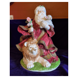 1995 House of Lloyd "Christmas Around the World" Peaceful Kingdom Santa Music Box.