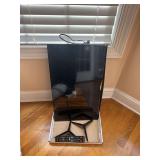 27” Samsung Tv with Legs and Remote