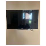 Samsung 27”Tv With Wall Mount - Bring Tools to Remove