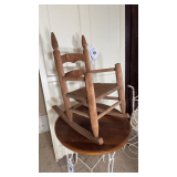 Child’s rocker.￼