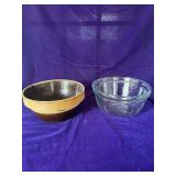 Antique Two Toned Dough / Mixing Bowl and 2.5 Qt Anchor Hocking Bowl