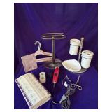 Assorted Bathroom Items